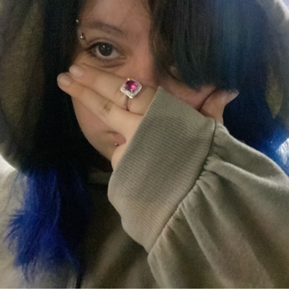 Meet your Posher, Kai - Picture 1 of 1